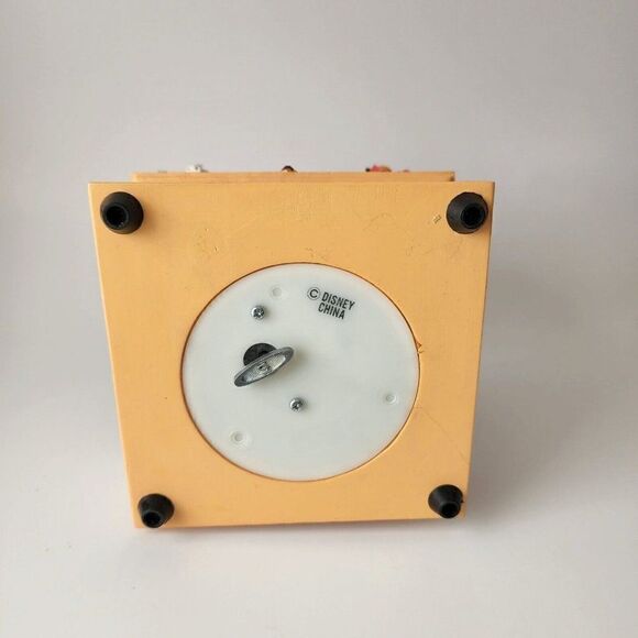 Disney 101 DALMATIANS Musical Snow Globe Cruella De Ville Tune RARE - Picture 11 of 11